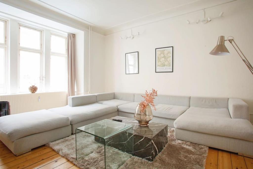 Large & Bright 3Br Apartment W Whirlpool Near Metro Kodaň Exteriér fotografie
